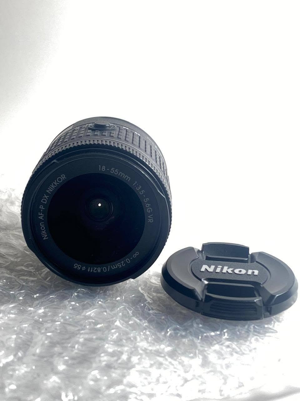 كامره كانون D5600
السلام عليكم
كاميرا نيكون D5600 نظافة 99% 
 معها عدستها الاصلية mm18-55 .
 واي فاي Wi-Fi + بلوتوث Bluetooth. 
 منفذ HDMI + منفذ الميكروفون الخارجي MIC + منفذ التحكم عن بعد + منفذ USB (أو منفذ البيانات) يستخدم لنقل الصور او ربطها بأجهزة اخرى كالحاسبة او الطابعة + منفذ فلاش خارجي . 
 معها كارتونتها الاصلية + جميع ملحقاتها . 
 جنطة كتف 
. 
شتر 7500، إستخدام شخصي 

السعر 550الف 
المكان : محافظة  / البصره
***********
