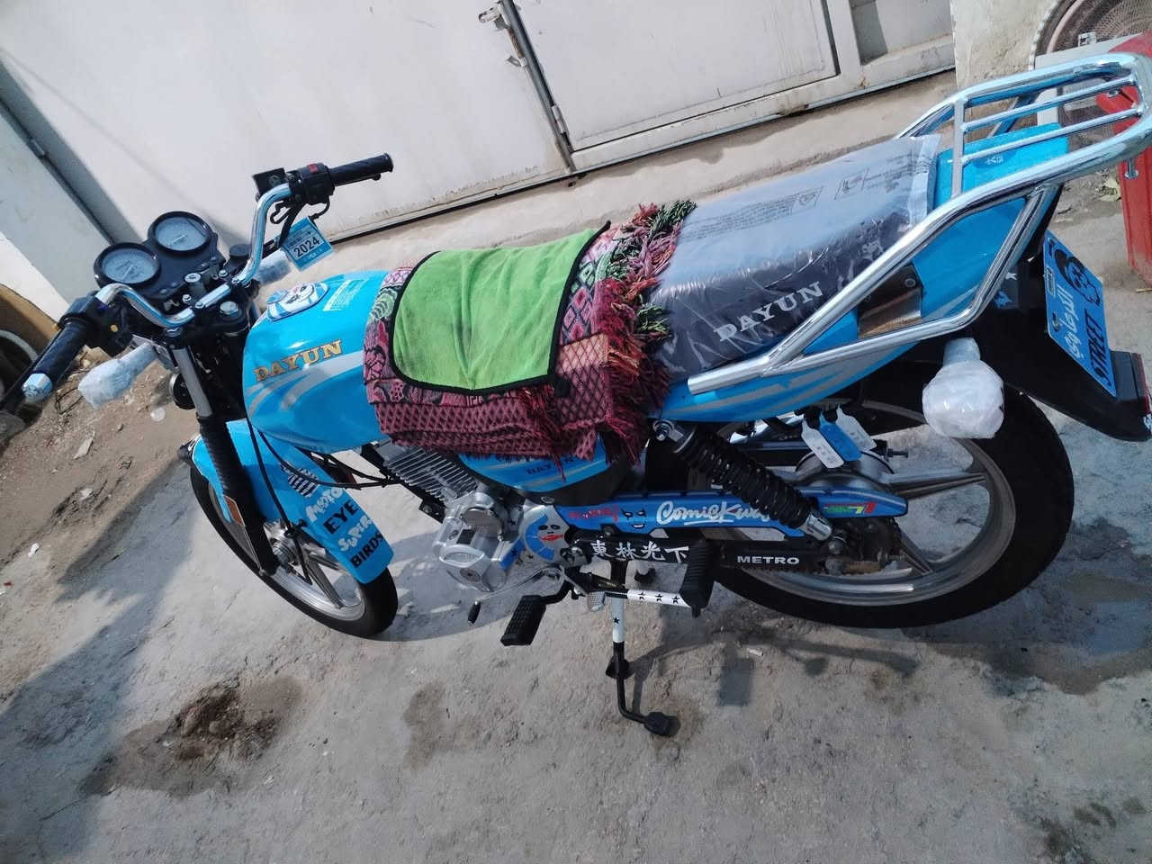 السلام عليكم دراجه 🩵موديل( 24) دراجه وكيل بغدادي طالعه بل (25) دراجه جديده كامله ماناقصه يش لستفسال *********** (❤️‍🔥)
