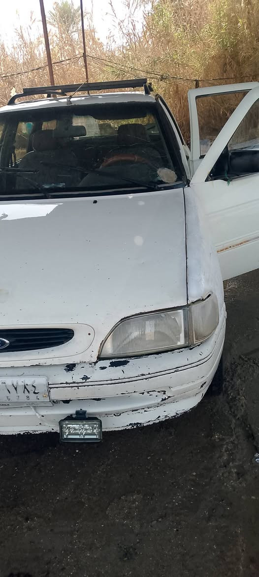 سلام عليكم فورد  اوتماتيك للبيع بدون راعي راعيها متوفي اهله موجودين سنويه عضم  رقم بابل الماني  مكينه وكير نضاف غرفه كهربائيات سياره خدميه سعرها ١٥ مجال بسيط مكاني بابل قضاء الكفل  *********** فقط شراي يتفضل يتصل
