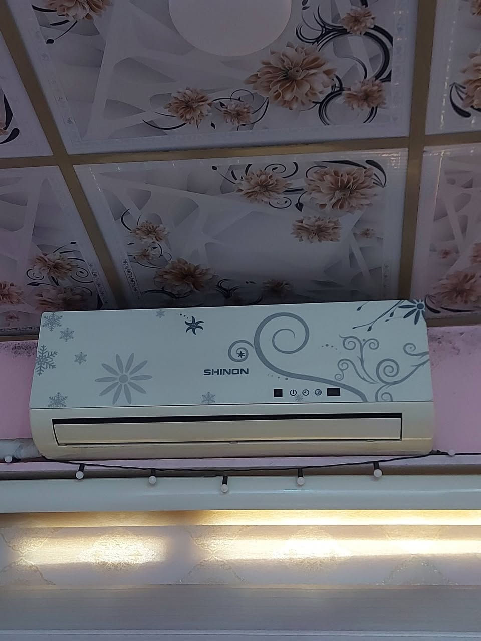 للبيع جنرال طن و نص ب ١٧٥ الف . شونيك طن واحد ب ١٢٥ الف . رقم تلفون *********** زاخو
