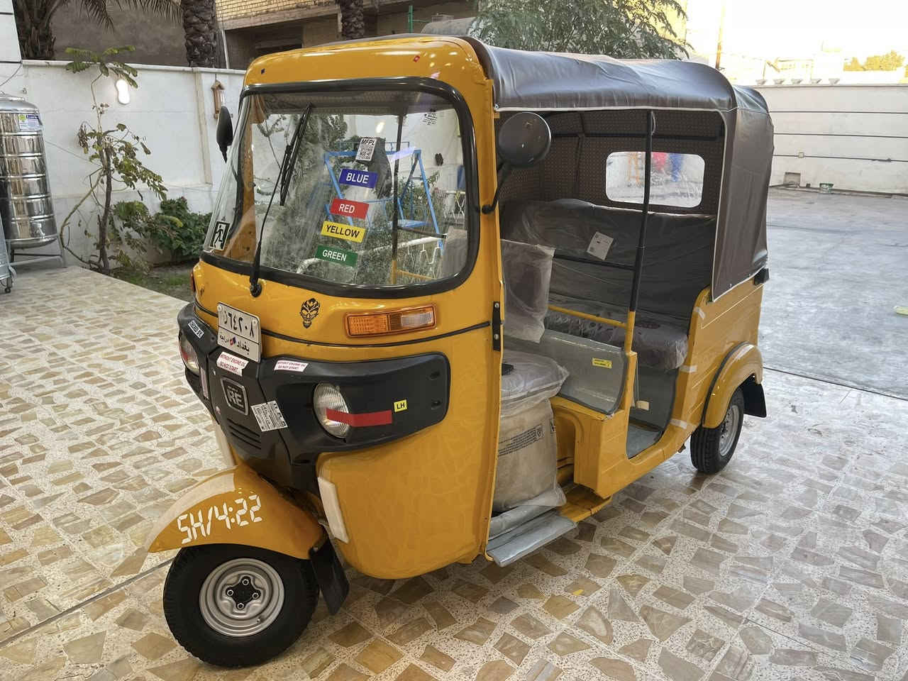 تكتك رقم وسنويه 2019 شهر 12 تحويل ثاني يوم تكتك حلوه ونضيفة مال شغل محرك لاتنقيص ولاتبخير تخم تاير جديد تخم سفريات مال كوستر دوشمة كهربائيات شغاله ترايهة حلو تكتك مال جناي 
هاتف *********** مكاني بغداد حي النصر 🍀
