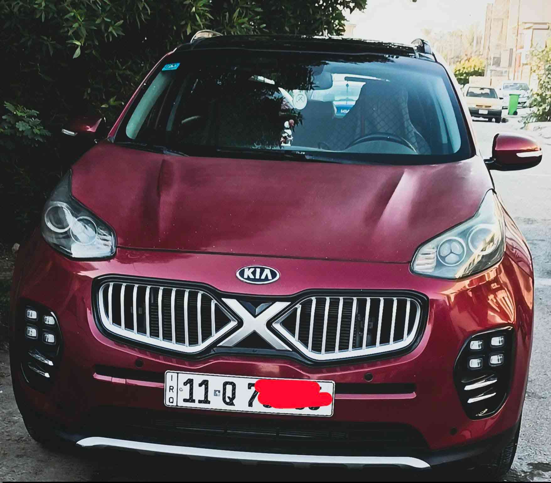 🚗 للبيع كيا سبورتاج 2019
🌍 المدينة - بغداد –  حي اور
 🛣️  المسافة المقطوعة    -   87 الف ميل
✅ المواصفات 
كيا سبورتج 2019 — فول مواصفات 🇺🇸
نظيفة جدا — وارد أمريكي 🔥
📅 الموديل:  2019
⚙️ المحرك: 2400 سي سي — 4 سلندر
📏 الممشى: 83 ألف ميل
🌍 الوارد: أمريكي
🧾 الضرر: بنيد تبديل 
🛞 الويل: 18 إنچ
٠ بانوراما
• بصمة تشغيل ودخول ذكي
٠ مري جانبية كهربائية
• شاشة وسطية + كاميرا خلفية
• مثبت سرعة
• سيستم مانع انزلاق و ABS
• حساسات خلفية
• ستيرن مالتي تحكم كامل
• إنارات LED نهارية
٠ منظومة زنون
• تبريد وتدفئة ممتازة
• نظام بلوتوث + USB
• تحكم بالمرايا كهربائي
٠ السعر 170 وبيه مجال للشراي
***********
