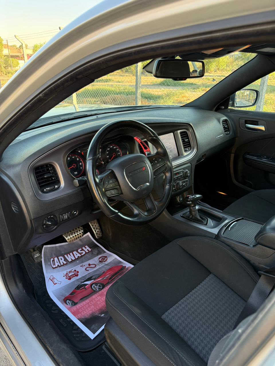 جارجر R/T
موديل 2023
حادثها بدون دواخل 
عليها اكزوز كورسا
كشن كهرباء مخمل
لايت لد زنون
كامره دواره 
شاشه تدعم كار بلاي
بصمه ابواب تاچ
تشغيل عن بعد 
صوت كتم وينفتح 
شفتات استيرن
سياره معروضه 
260$
***********
