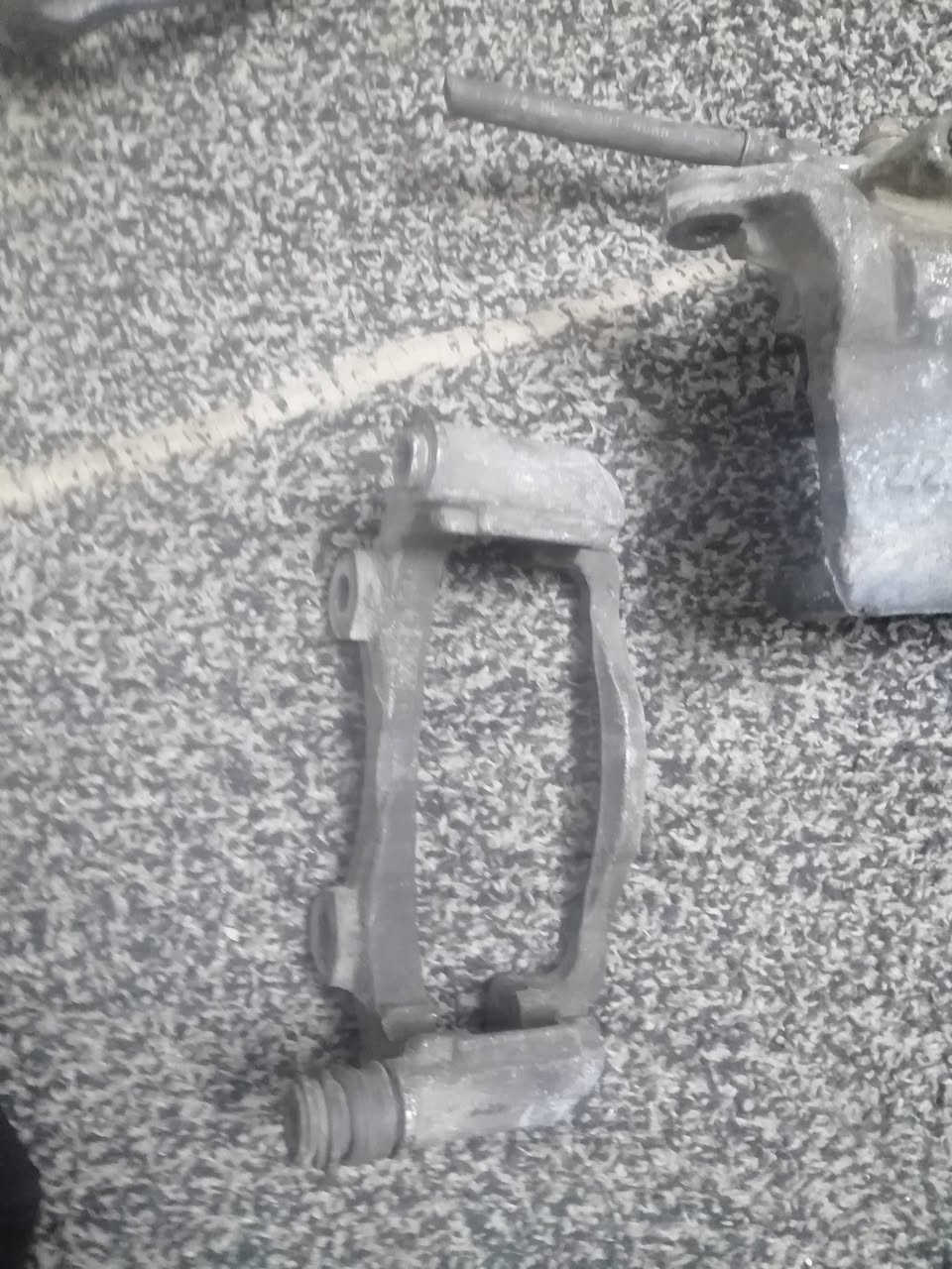 السلام عليكم
فچوچ نسيان فيرسا أمريكي 2013 مال تفصيخ اشتريتهم وبعت سيارتي ماشديتهن للبيع

قيم واخذ باليرضي الله الماعنده يجي ياخذهن بلاش الله شاهد

مكاني بغداد. محمودية

رقمي ***********
***********
@الجميع
@
