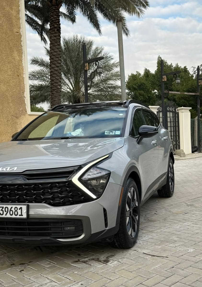 مكلف بلنشر كيا سبورتج 2023 فئة Xline وارد امريكي
حادث بسيط موضح بلصور صبغ بنيد وبارد جاملغ فقط بدون دواخل
فول مواصفات/ بانوراما بصمة تشغيل وابواب وتشغيل عن بعد/ شاشة كبيره مع كاميرا دواره/ كشنات جلد وتدفئة بلمقعد/ انظمة قيادة مود درايف/ وباقي المواصفات المعروفة/
 سيارة جاهزة وجديده بدون نقص ماشية 34. 
محرك 2500
رقم بغداد دولي بأسمي
السعر  223 بيه مجال 
اي استفسار اتصل على الرقم اني مكلف بلنشر
📞   ***********   بغداد كم سارة
