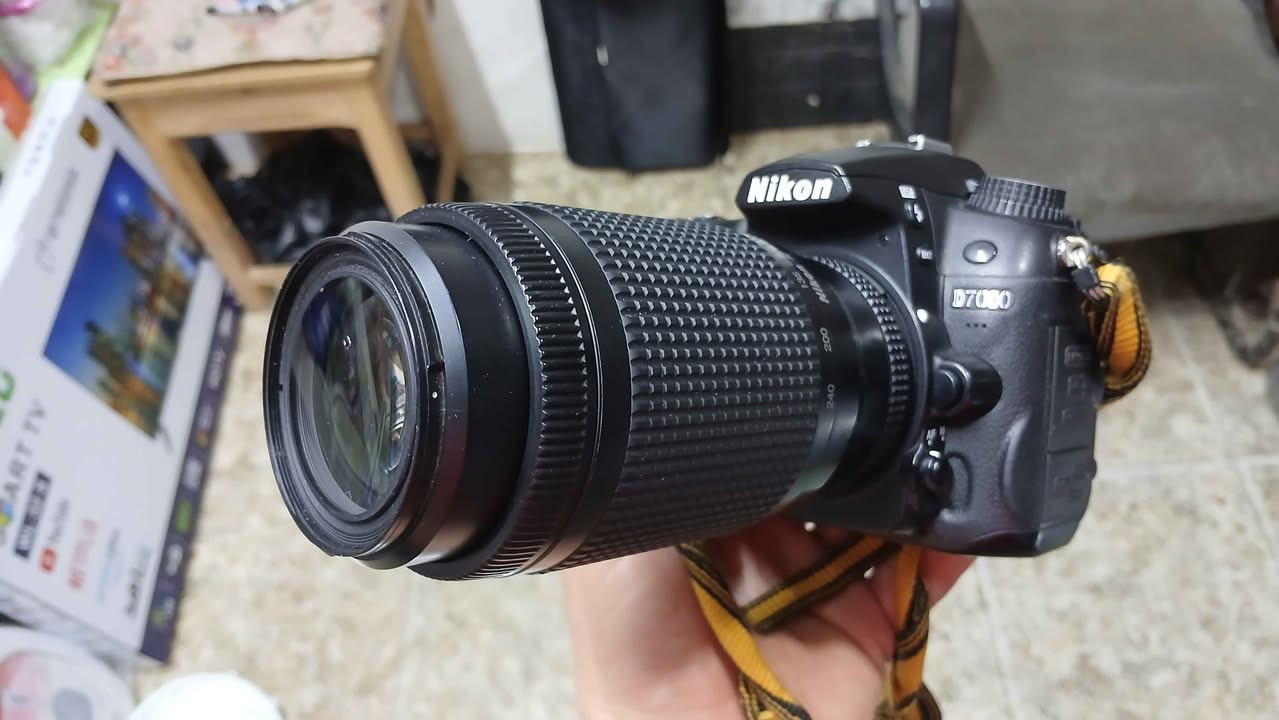 Camera 
Baterie 
2 zom وجدة, وجدة أنكاد


**إذا كنت صاحب هذا الإعلان وتريد حذفه لأي سبب، رجاءا أرسل رسالة إلى الدعم الفني**