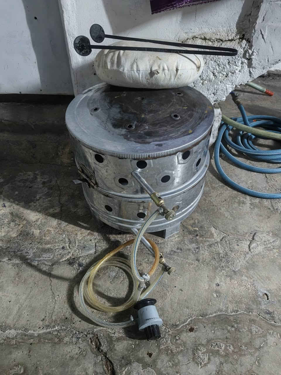 تەنوور بۆ فرۆشتن، زۆر پاکە و هیچ عەیبێکی نییە، لەگەڵ هەموو کەلوپەلەکانی. نرخ ٢٥ هەزار، لە کەلار.
تەنوور بۆ فرۆشتن، زۆر پاکە و هیچ عەیبێکی نییە، لەگەڵ هەموو کەلوپەلەکانی. نرخ ٢٥ هەزار، لە کەلار.***********
