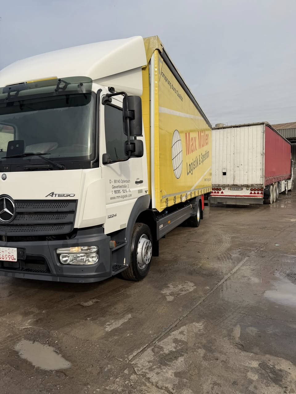 السلام عليكم
اتيكو 2016 ترقيم جديد 

ماشيه 460 فول مواصفات 

بدي مسرح 7 وربع كير اوتماتيك حجم 1224
*********** مكانها بغداد
