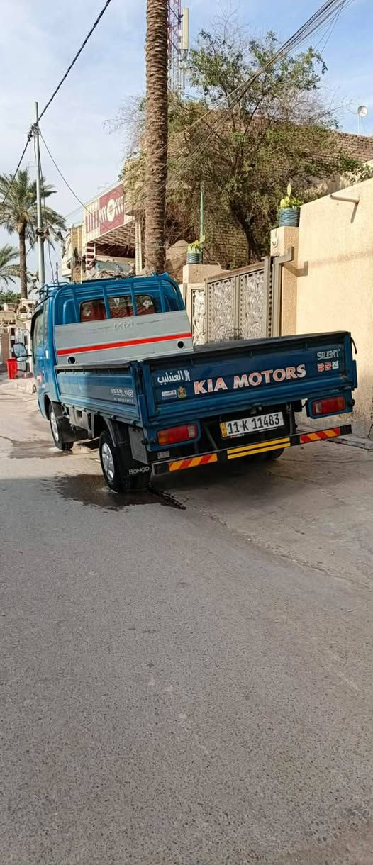 سلام عليكم
للبيع كيا ام عيون موديل 2003 

سياره فول موصفات سبيرات شركة بعدهن 
سياره بسمي من شركة زيرو بعدهي بوضع شركة مكفولة كفاله عامه من كلشي 

مكاني بغداد سياره تحويل ثاني يوم 

السعر عل انتصال وتدلل 

***********
