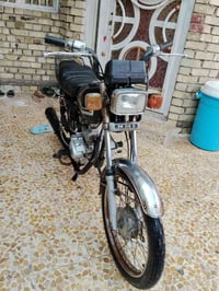 أوراق أصلية • ٢٠١٣ • شارع بغداد