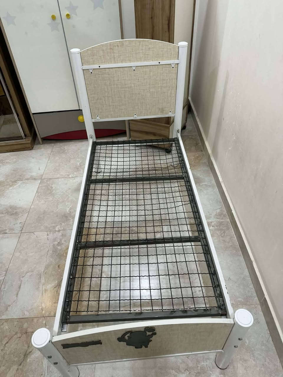 للبيع غراض استخدام قليل نظيفات المكان النجف النجف


**إذا كنت صاحب هذا الإعلان وتريد حذفه لأي سبب، رجاءا أرسل رسالة إلى الدعم الفني**