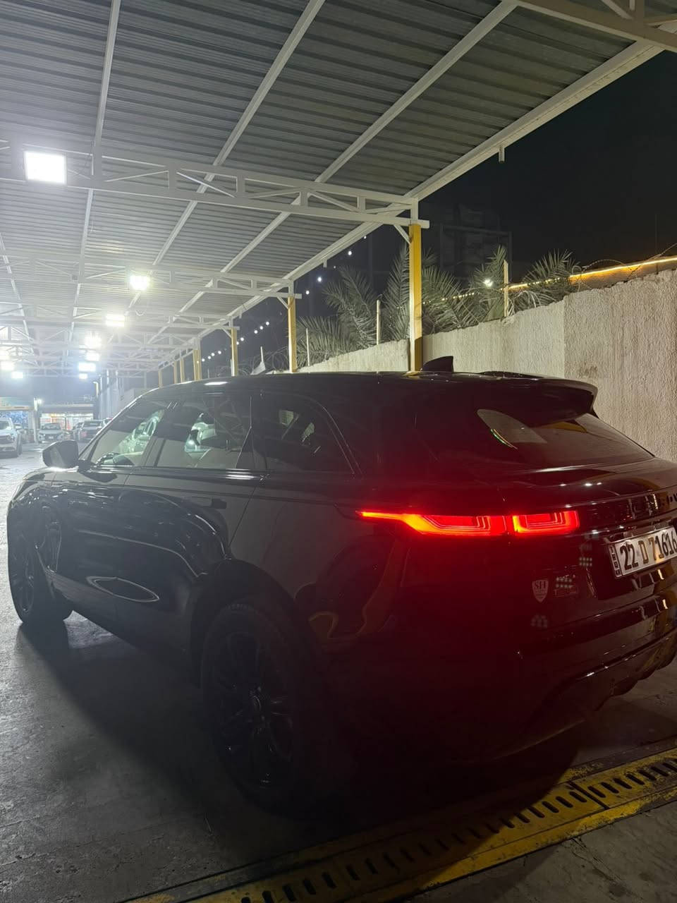 رانج روڤر فيلر
موديل 2020 
ماشيه 36 
امريكي 
ملاحضاتهه بيهه بابين وجاملغ مبدلات نفس الون 
السياره حلوه وجديده (بدون صبغ) 
رقم شمالي 
السعر 320 وبيها مجال 
العنوان الكراده 
للاستفسار ***********
