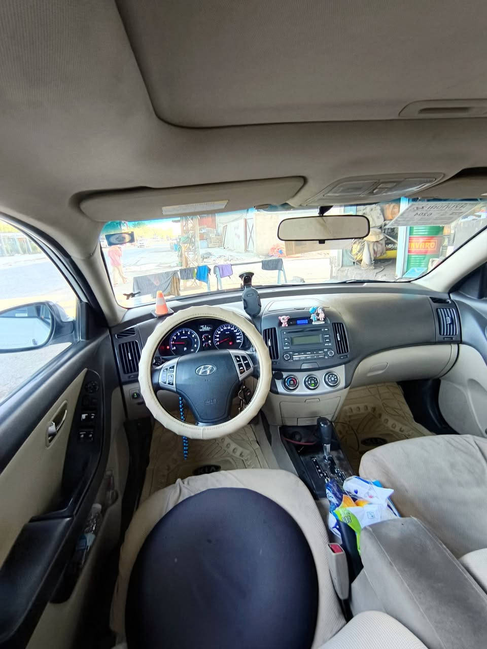 السلام عليكم النترا موديل 2010 بابل سنويه ما ساقطه باسمي السياره مقفوله من الصبح فقط بنيدمبدل بلا صبغ نفس اللون السياره والباقي ثلاث مكانات بارد مع كارت صغير  مواصفات السياره منظومة تبريد كامله جديد بل كارتون التبريد ثلج شاشه ليزر وفتحه سقف مكينه وكير صارلي شهر من شديتهن جدد مال حاويه حداديه جديده تخم تاير السياره شادله منظومة غاز السعر السياره120وبيه مجال شي قليل رقم التلفون ***********مكان السياره بالنجف
