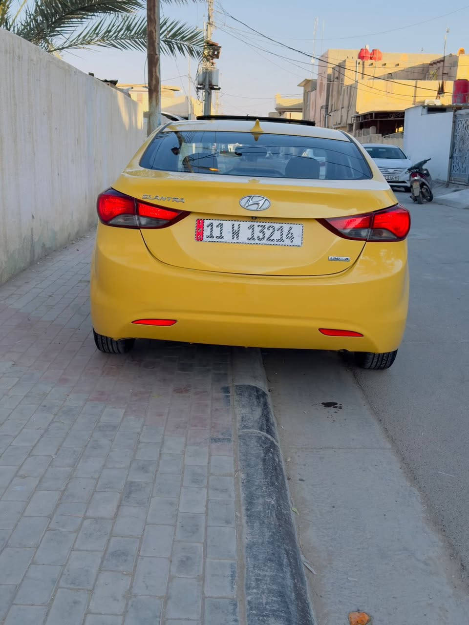 السلام عليكم
الانترا ELANTRA موديل 2013 للبيع فقط 
فول موصفات لمتدد اعلى فئه داخل بيجي 
بغداد انكليزي بأسمي صفر هيئه وغرامات مداور ثاني يوم 
كير محرك خير من الله حداديه قبل اسبوع سويته 
تخم تاير وويل امريكي اصلي مصبوغ حراري 
الحادث بالمنشور وباب السايق مبدل نفس 
اللون ومال كصه اصلي وحته الليبل نفسه 
مكاني كربلاء طوريج السعر 107 وبيه مجال ***********
