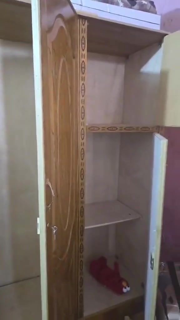 كنتور نضيف كولشي مابيه سعره 120 وبي مجال بيع مستعجل  مو شراي لا يراسل وياخذ من وقتي  كنتور مثل الصوره نضافته


**إذا كنت صاحب هذا الإعلان وتريد حذفه لأي سبب، رجاءا أرسل رسالة إلى الدعم الفني**