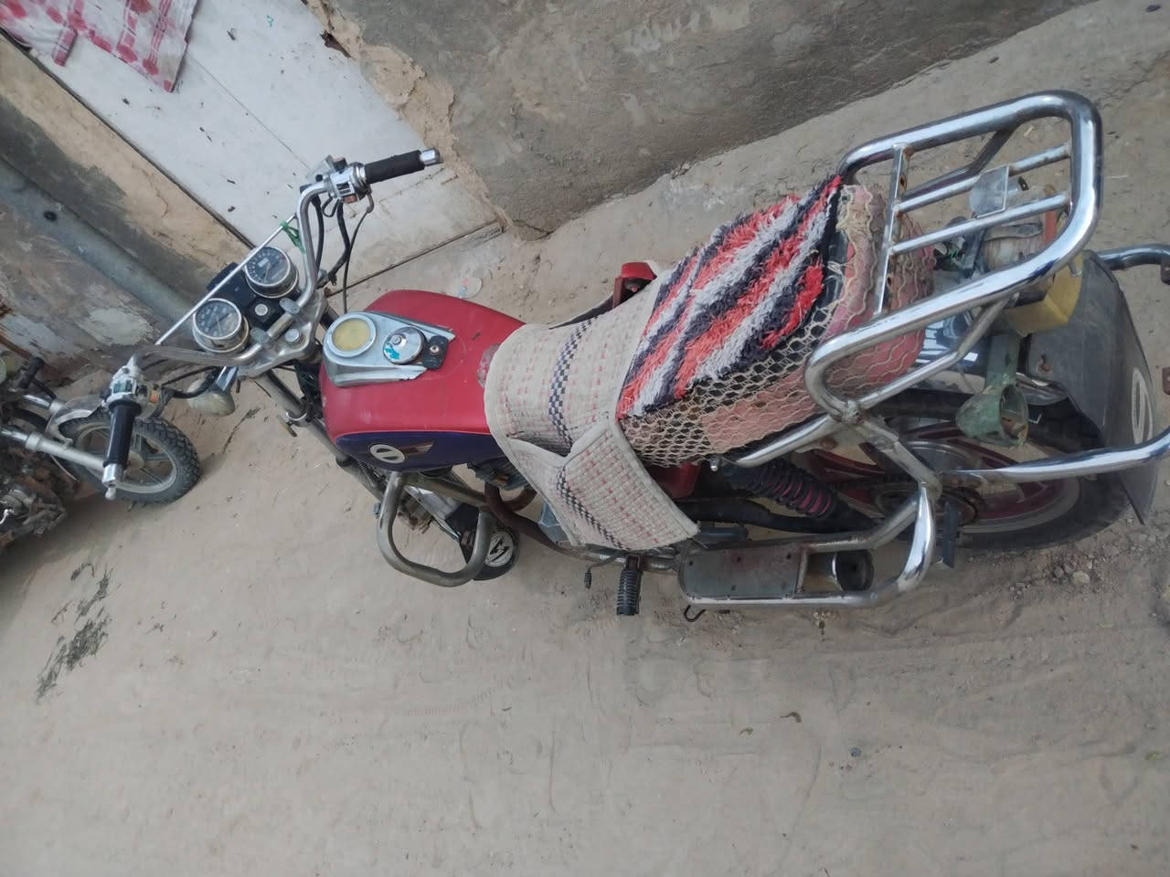 للبيع جونده موديل 2015 أوراق اصولي شرط الترقيم مابيه اي نقص
المكان كربلاء الحسينيه السعر ٤٠٠ وبيه مجال
***********
