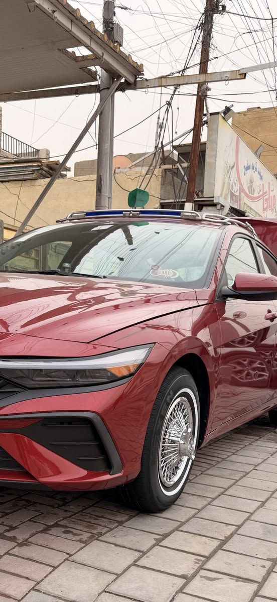 سلام عليكم سيبايه حيدره سحاره مال الانتره ترهم من مديل 21 لى 25
***********
