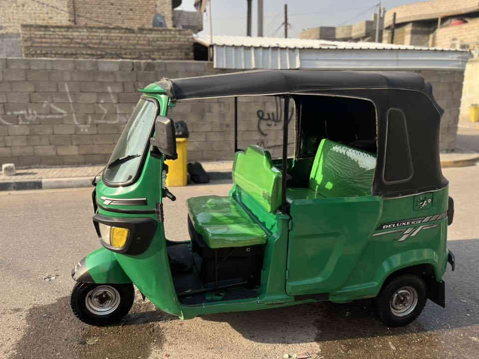 السلام عليكم 🫡 
تكتك 🛺      2022
رقم بصره انكليزي بأسمي 
كفاله عامه 
من (صبغ وضربه وتبديل)
تكتك نضيفه وحلوه وتجي تجيكه وتفحصهه على راحتك واني بخدمتكم 
سعرهه 7650 وبيهه مجال 
العنوان بصره حي المهندسين 
الهاتف ***********
