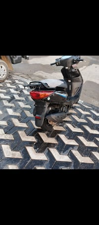 دراجه بريز بغبغاء السعر 650 وبيها مجال للطيبين رقم 07760247588