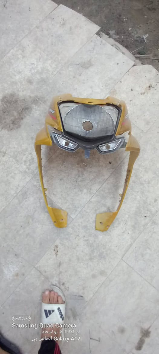 دراجة شحن للبيع السعر 350 الف  العنوان البصرة الكباسي الرقم *********** معى بطارية  وزنها 8.5 كيلو ثمانية كيلوات
