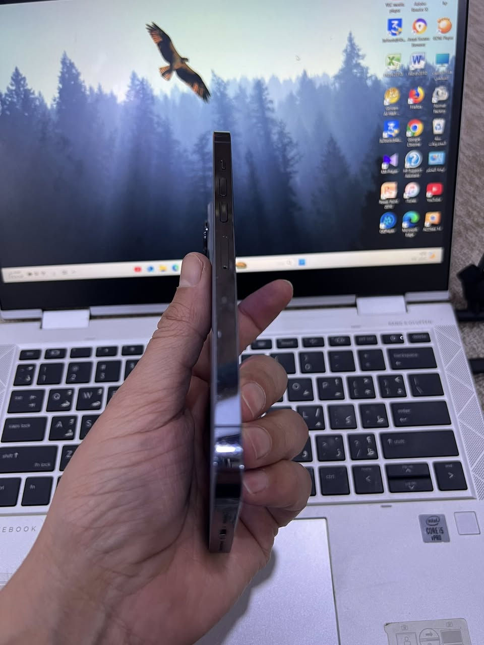 13 برو ماكس
ذاكره 256 
نموذج M ((دبل سيم )) ZA
بطاريه 96 
شرط ما مفتوح 
سعر الجهاز 750 
شراي خاص او اتصل 
*********** 
***********
