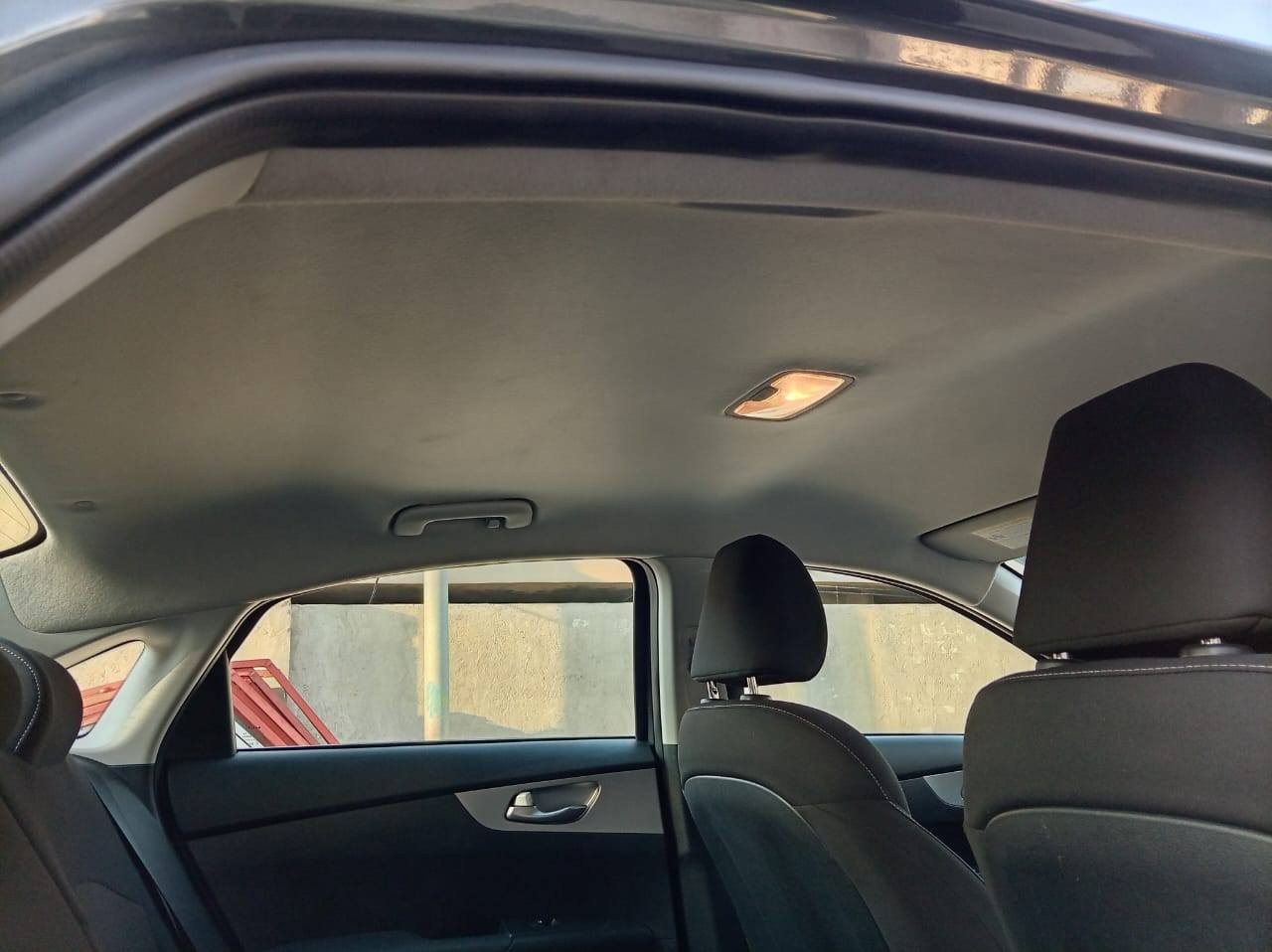 سلام عليكم موبايل   ***********
فورتي موديل.  24   وارد امريكا حادث فقط الباب الخلفي عكس السائق مبدل مطابق للمواصفات واللون سياره جديده بسمي رقم بغداد.  محرك دوش  2000
السعر الطلوب.   163  ورقة
