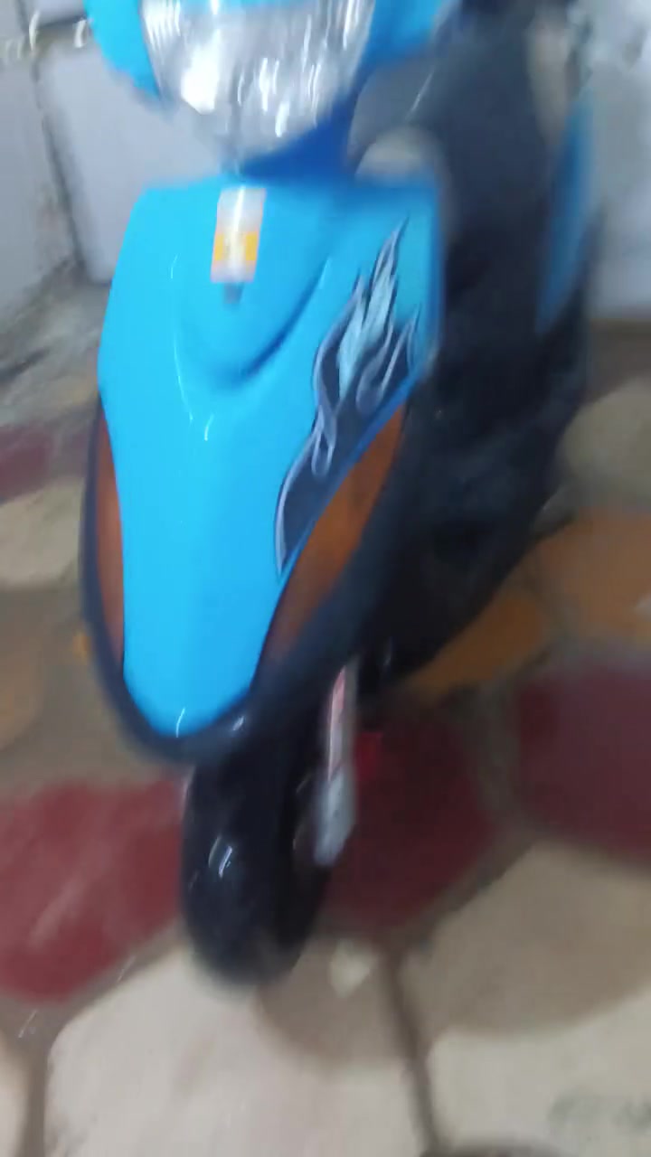 للبيع ماكس عدله
كامله دراجه كهربائيات سحب نهضه معدل مرتبه الدراجه شوفت عينكم بيهه تزويد كلجات رياضيه و دبلات رياضيه و كشن رياضي اجه وياها من الحاويه دراجه مانقصهه شي 

مكاني ناصريه مركز اريدو 

سعر 550

***********
