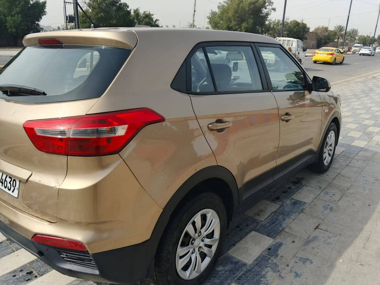 هيونداي كريتا موديل 2016 رقم اربيل دولي تحويل ثاني يوم ملاحظه السياره جاهزه من كل شيء حجم المحرك 1600 دوس صبغ قطعتين مكان السياره بغداد البلديات السعر 94 وبيها مجال اتصال فقط رقم الهاتف ***********
