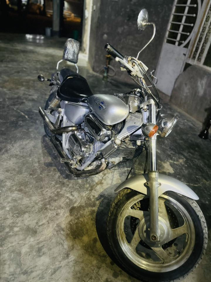 سلام عليكم دراجه البيع هارلي سعر خاص ***********
