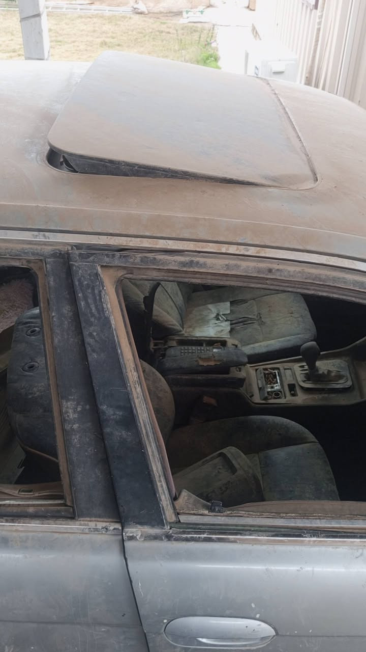 سلام عليكم ورحمه الله وبركاته
خفاش موديل 95 سيارة متروكه أبيع هذا الموجود 
رقم بصرة وكاله عامه عندي 
ابيع كوم حديد اتكلف فقط التحويل 
*********** أتصل أو واتساب 
السعر خاص اتصل أو تراسلني واتساب 
تحياتي للجميع مكان السيارة الكوت
