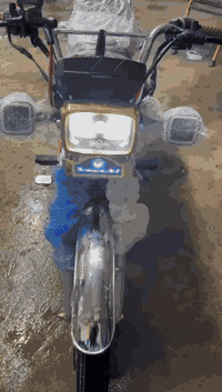 السلام وعليكم هونزدة  
٤ كير البيع 
موديل 25 كفاله كلشي شغال 
العنوان بغداد الجديدة 
***********
***********
