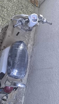 سلام وعليكم دراجه ما مفتوحه المكينه ولا مره بس الكفرات مالته تجاري ودر...