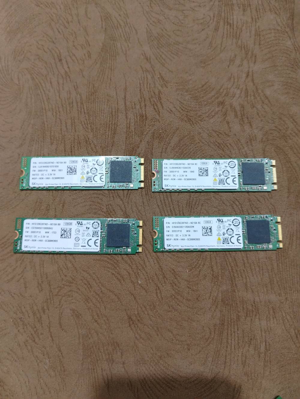 يتوفر انواع من هاردات ssd و m. 2 رام لابتوب 8G
للاستفسار راسلني