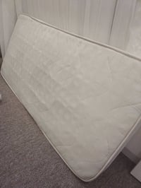 ٣ مطارح • نظيفات