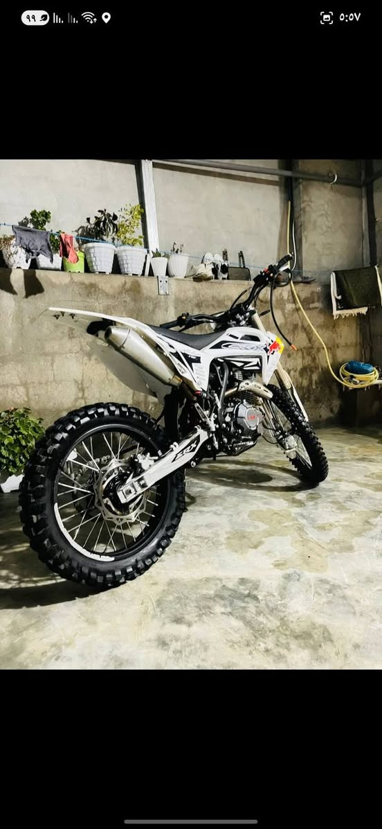 سلام علیکم برایان ئەم CRX مکینەی 300cc مودیلی 2025 
بو ڤروشتەن
 ماشاللە زور بەهیزە ناونیشان سلیمانی نرخی 1،200000 
(١ ملوينو ٢٠٠ هزار دينار) ژمارەی تەلەڤون *********** تەلەڤون یان واتساب
