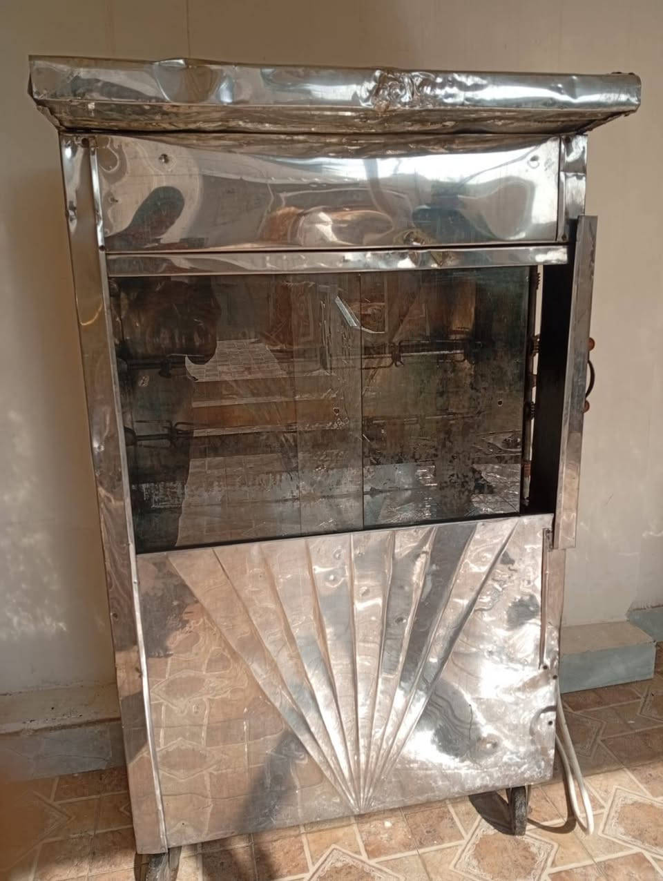 شوايه سل ستيل 3شيش نظيفه
بدون ماطور السعر 125 

شهربان حي العسكري شارع ابو عامر. 

للتواصل ***********
