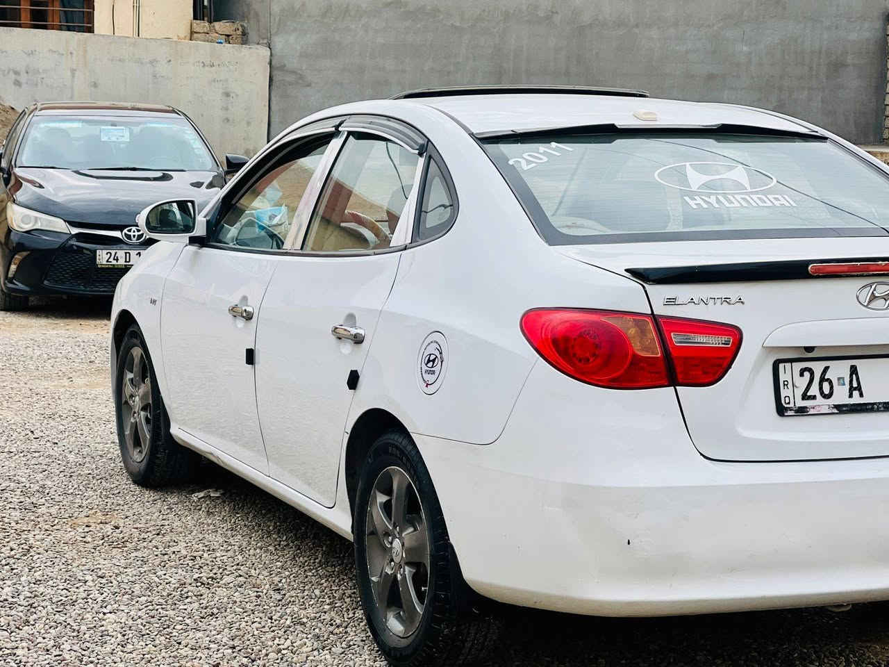 افانتي 2009
محرك 2000 فتحه فول السياره
كير محرك شرط
سونار مرفق وي الصور بدون دواخل شرط 
صدر وره كدام كله جديد طخم تاير جديد
جاهزه مايعوزها دينار
شرعيها بشركاط شرط التحويل
السعر 108 وبيها مجال حك الجيه فقط
وبيع نقد فقط بدون مراوس
المكان الشرقاط
 ***********
