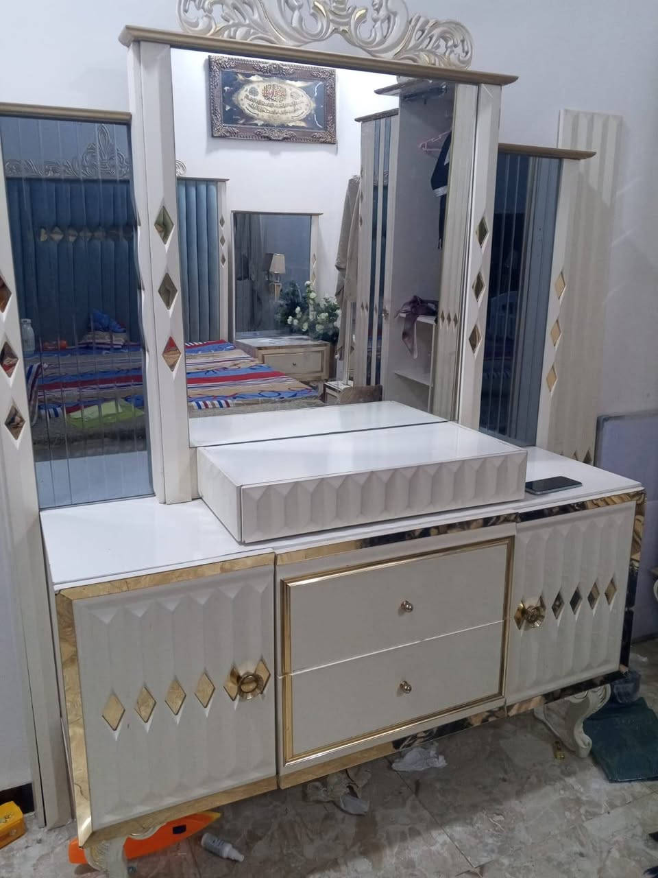 السلام عليكم
غرفه نوم للبيع 9قطع نضيفه كلش سعره 650وبيه مجال مكانه نجف


**إذا كنت صاحب هذا الإعلان وتريد حذفه لأي سبب، رجاءا أرسل رسالة إلى الدعم الفني**