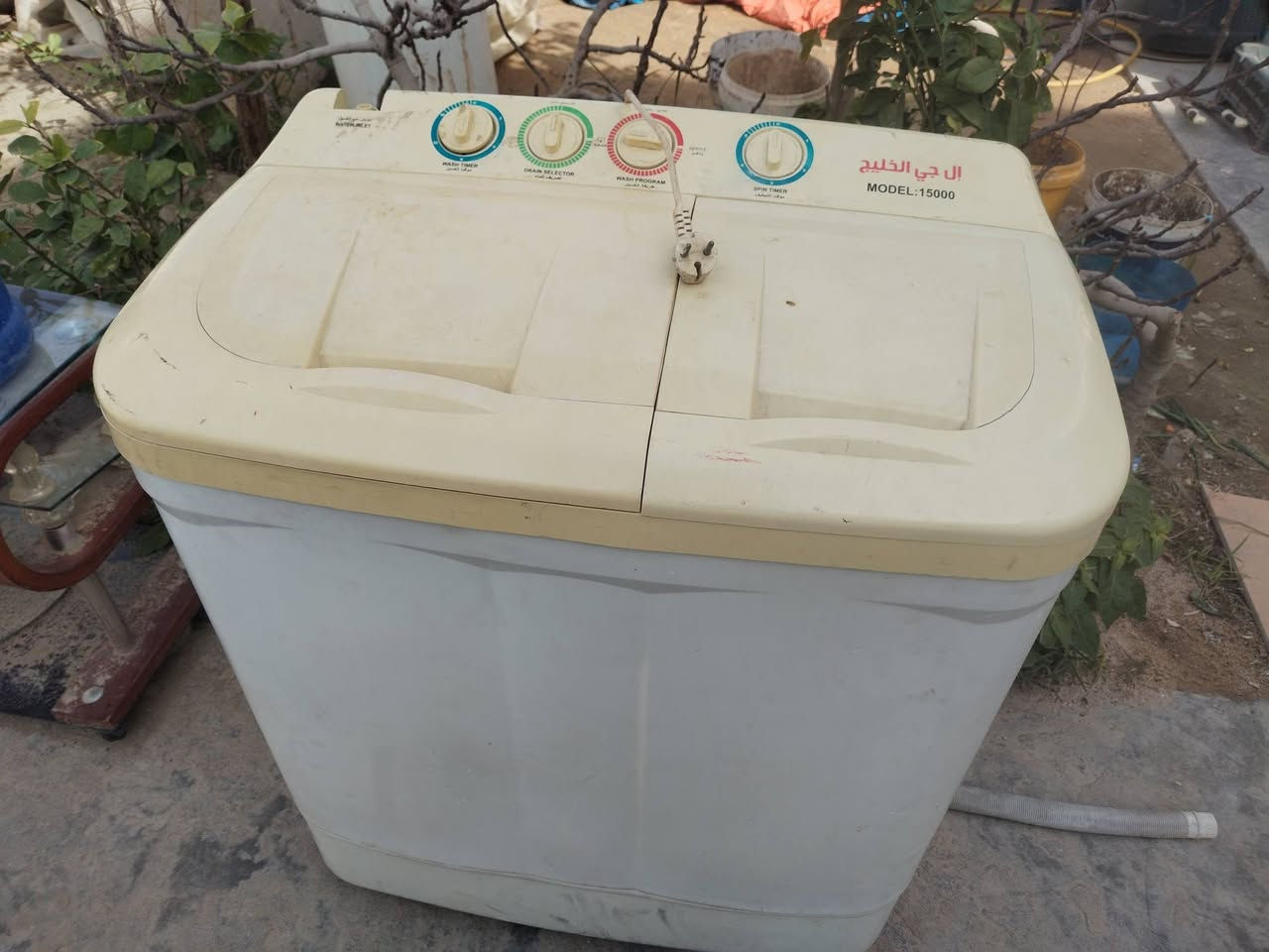 غساله للبيع شرط الشغل ب60 وبيهة مجال ***********
