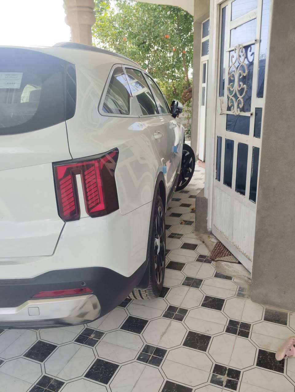 السلام عليكم كيا سورينتو للبيع موديل 25 والمواصفات من عدل بانوراما اولى سياره ماشيه 8000 مكانها بابل رقم ***********
