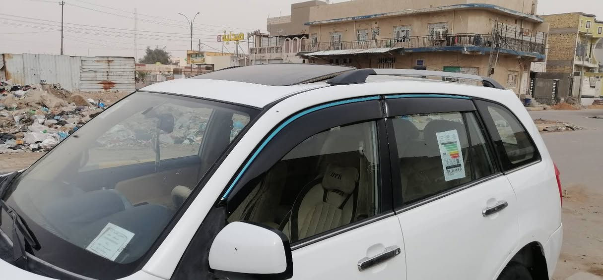 السلام عليكم للبيع تيكو موديل 13 كير كهربائي. رقم قادسية  حرة سنوية صاقطة من 18  تحويل مباشر شرط. سيارة نضيفة كلش. ماشية 134. سيارة مكفولة من ضربة وتبديل وفتح بيهة بس تلكيط خياس  وبيهة بنيد مصبوغ اثر جراد  لاضربة ولاتبديل  سيارة بلادية  مكينة 1800 لابخار ولاتنقيص  كير مكفولة كامل مابي اي نقص كلج جديد مبدلة  بارحة ب300 الف شرط نعومة وسرعة  كهربائيات كلهة شغالة تبريد ثلج  تخم تاير جديد بيهة.  سيارة جاهزة مابيهة اي نقص غرفتهة نضيفة.    مواصفاتهة كدامكم  سيارة تاخذهة لبيت جاهزة من ادامة منضومة بانزين كاملة من بخاخ بلك . جاهزة حتى سيرفس مامشتغل بيهة. سعر 60 وبيهة مجال  مكانهة الديوانية. رقم ***********. 🌹
