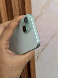 آيفون 15 عادي • متوازي • نظيف