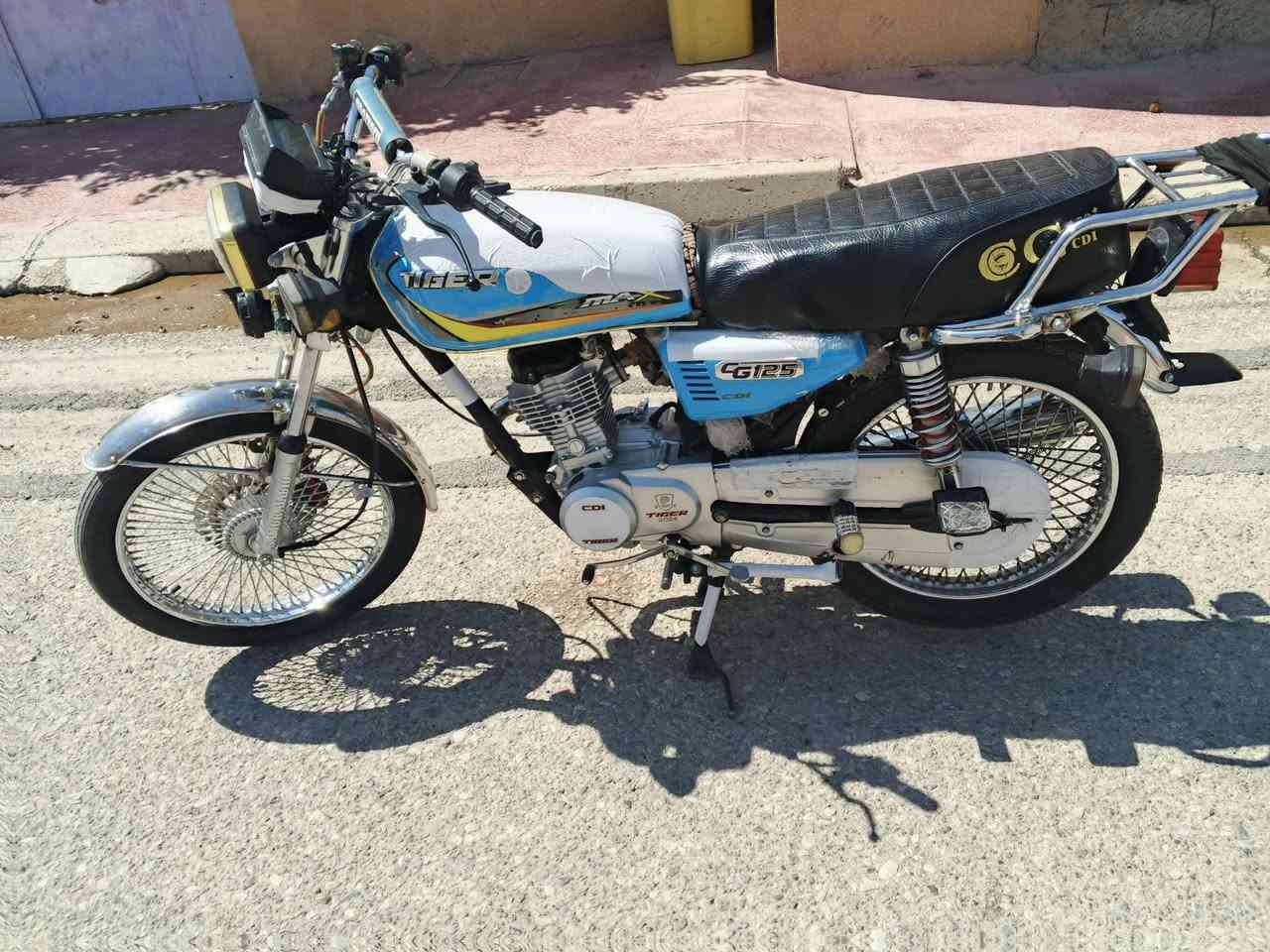 السلام عليكم مطور أربع كير لبيع (٢٠٢٤)✈️ تايگر🏍️ نشاط فول كهربائيات كله شغال ( ونضيفه)   لاصرف ولا بخار***********  ا  السعر 460 
 🏍️✈️
