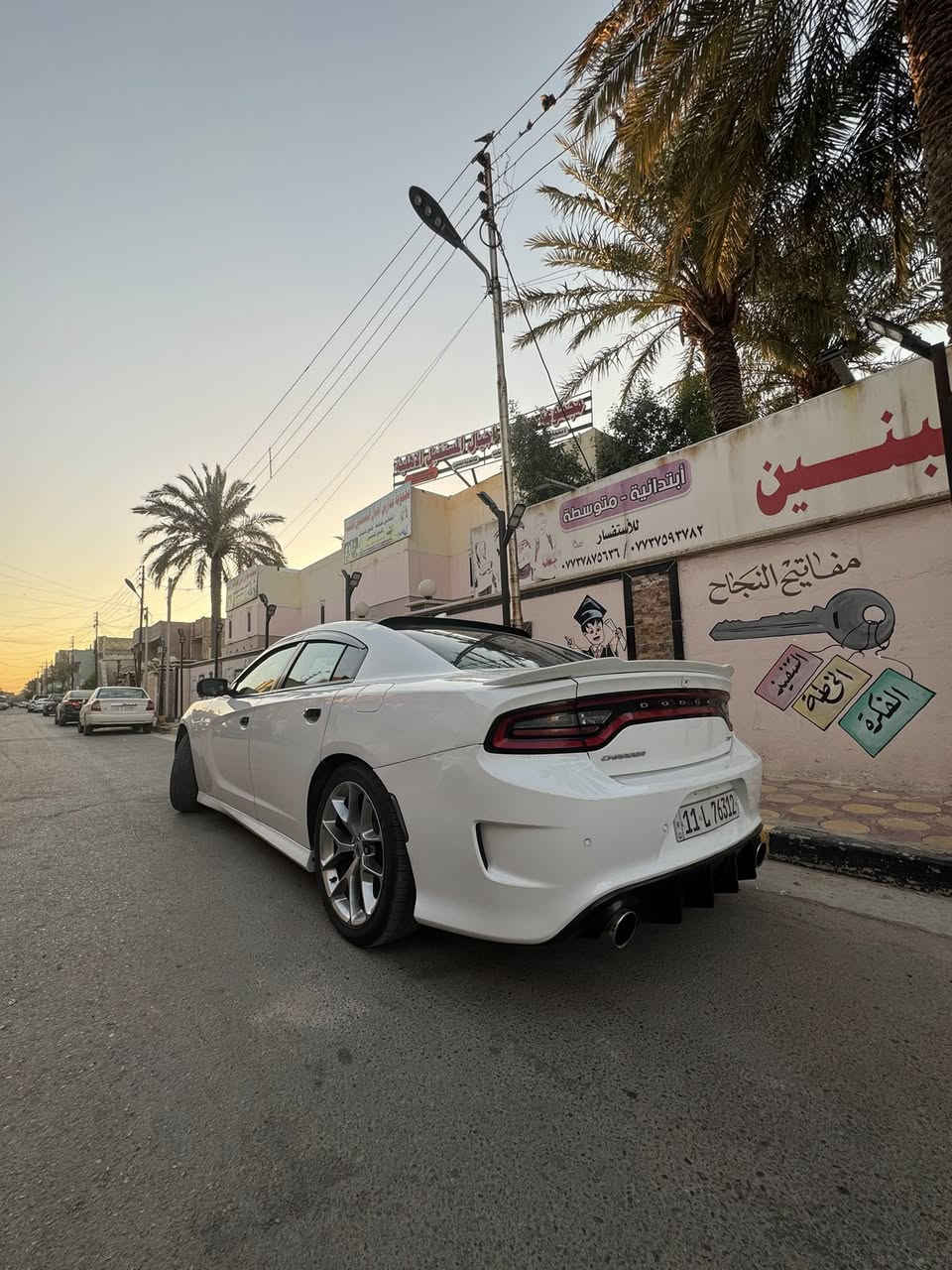 جارجر 2020 gt. اصل
رقم بغداد بأسمي 

مواصفات / 
كاميرا خلفية
تحكم على المنحدرات
تدفئة المقاعد 
شاشة كبيرة
مانع انزلاق
كشنات جلد ابيض
ابل كار بلي 
تشغيل عن بعد
شفتات ستيرن

حادث امريكا/
بنيد  + باب تبديل وكاله اصلي

السعر / 205$
***********
بغداد الشعب
