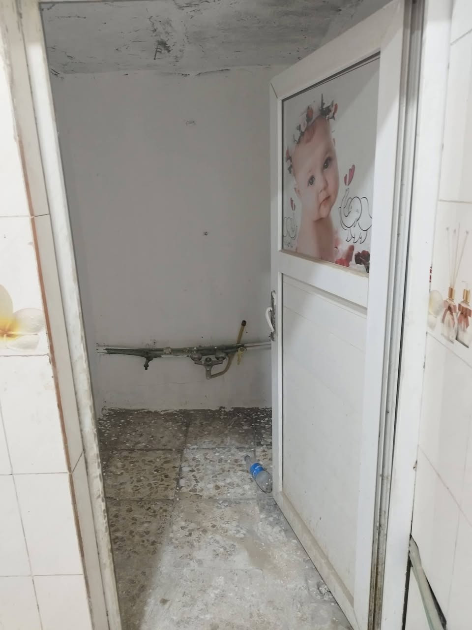 السلام عليكم
بيت للايجار شارع شفلات وره اسواق العبدلي غرفه وصاله واستقبال وتخاريج داخل وخارج ومطبخ استفسار واتساب ***********
