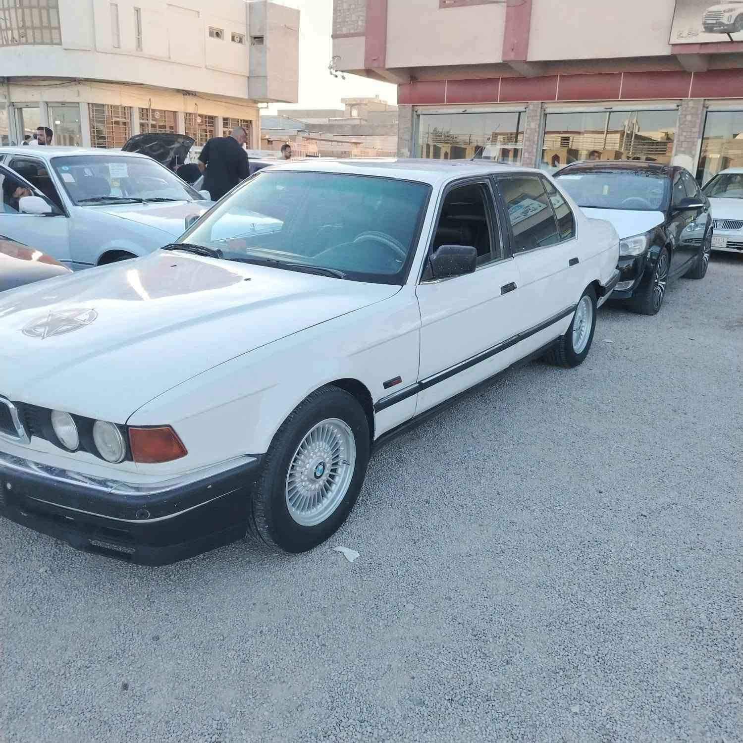 السلام عليكم بي ام دبليو حجم , 750..6سلندر كير مكينه لغود شواصي تكم كله كفاله فول مواصفات 
السعر 45 بيها مجال 
هاتف***********
