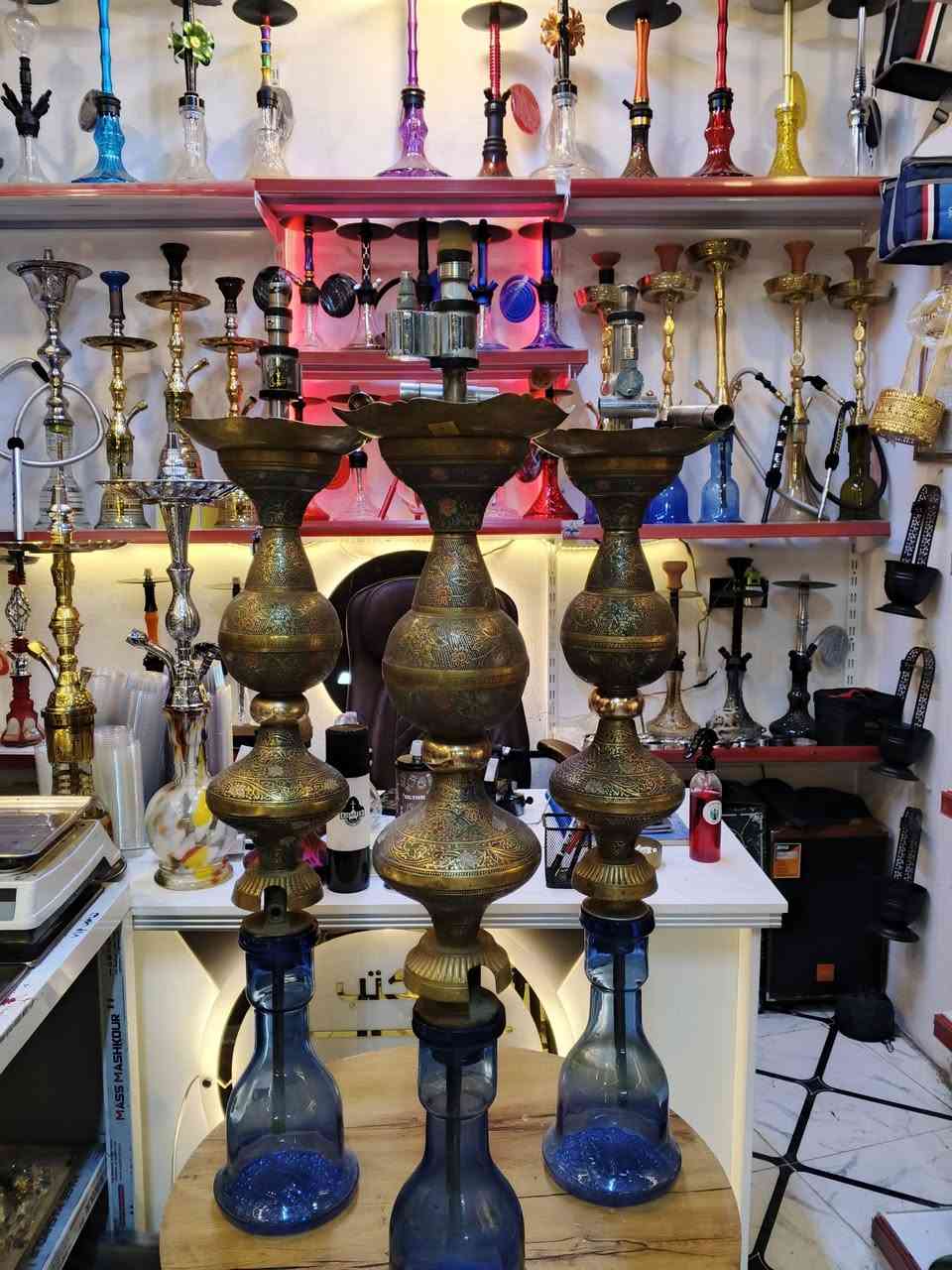 نراكيل طه مستعمل العدد 15 قطعة
5 حجم وسط الباقي حجم كبير 

ملحقات كامله شيشه قمجي 

البيع #جمله  #ومفرد 

توصيل متوفر كل العراق 

العنوان موصل حي النور قرب المستوصف القديم اسم المكتب محمد الأغا للاراكيل 

*********** واتس اب
