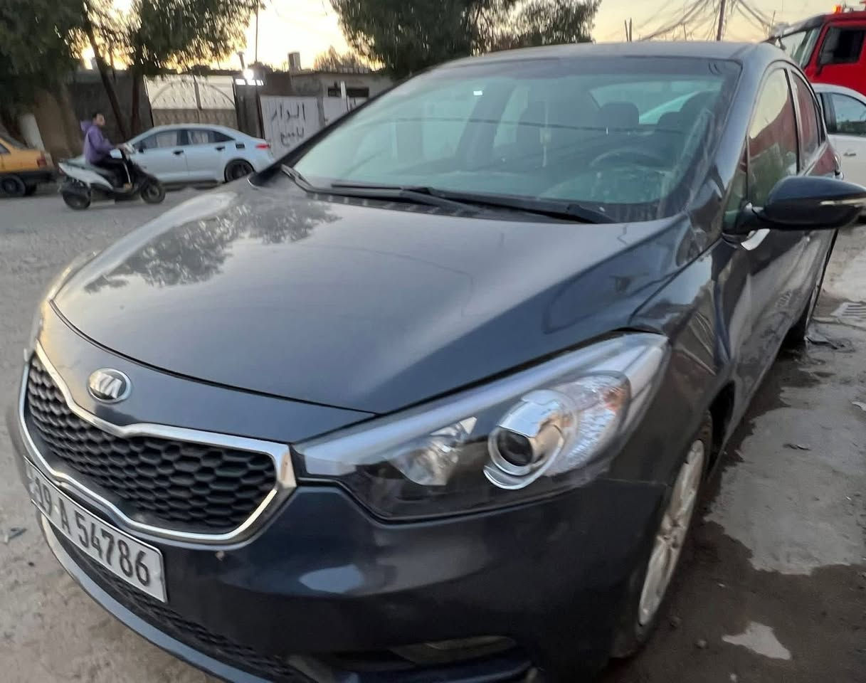 سلام عليك
كيا فورتي موديل 2016وارد امريكي حادثه جاملغ وباب جهه السايق الباب مبدل نفس الون وجاملغ معمر نفسه بدون دواخل
وصور الحادث مرفقه بلمنشور
ماشيه 158
مواصفات عاديه

رقم كربلاء مشروع وطني

السعر 102 وبيه مجال جدا بسيط

***********
مكانه الحريه شارع الدور
