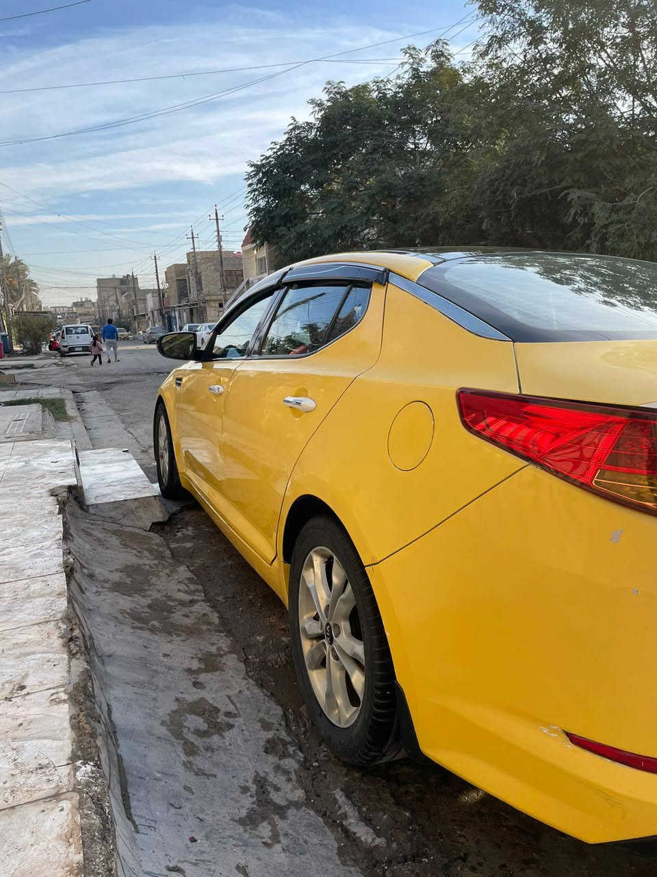 كيا اوبتما موديل 11خليجي محرك 2000 حادثهة موضح بالفديو مكاني بغداد السيارة بسمي السعر  85 وبيهة مجال قليل للاستفسار الاتصال ***********
