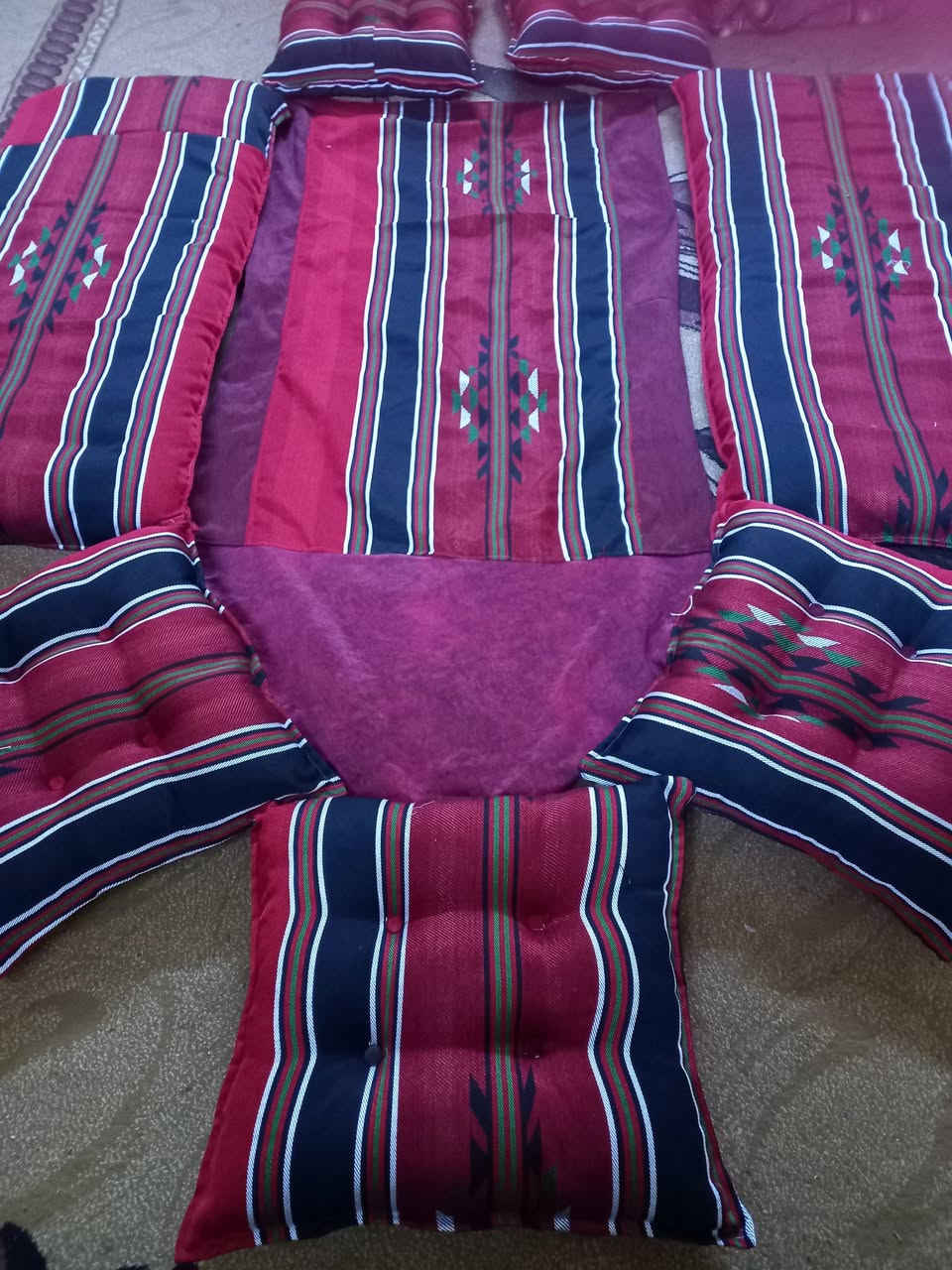 شغل جديد للبيع جلسه رمضانيه  خمس كوشات ودواشك اثنين وفرشه نوع القماش سدو وأهلا وسهلا  بجميع


**إذا كنت صاحب هذا الإعلان وتريد حذفه لأي سبب، رجاءا أرسل رسالة إلى الدعم الفني**